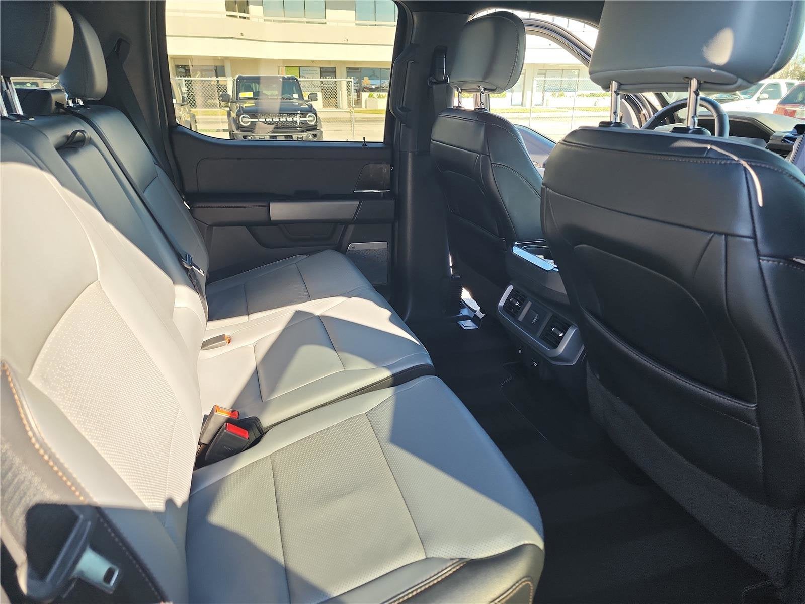 2022 Ford F-150 Lightning LARIAT