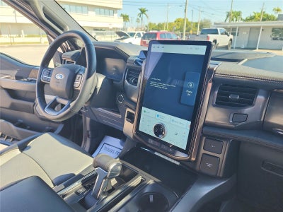 2022 Ford F-150 Lightning LARIAT