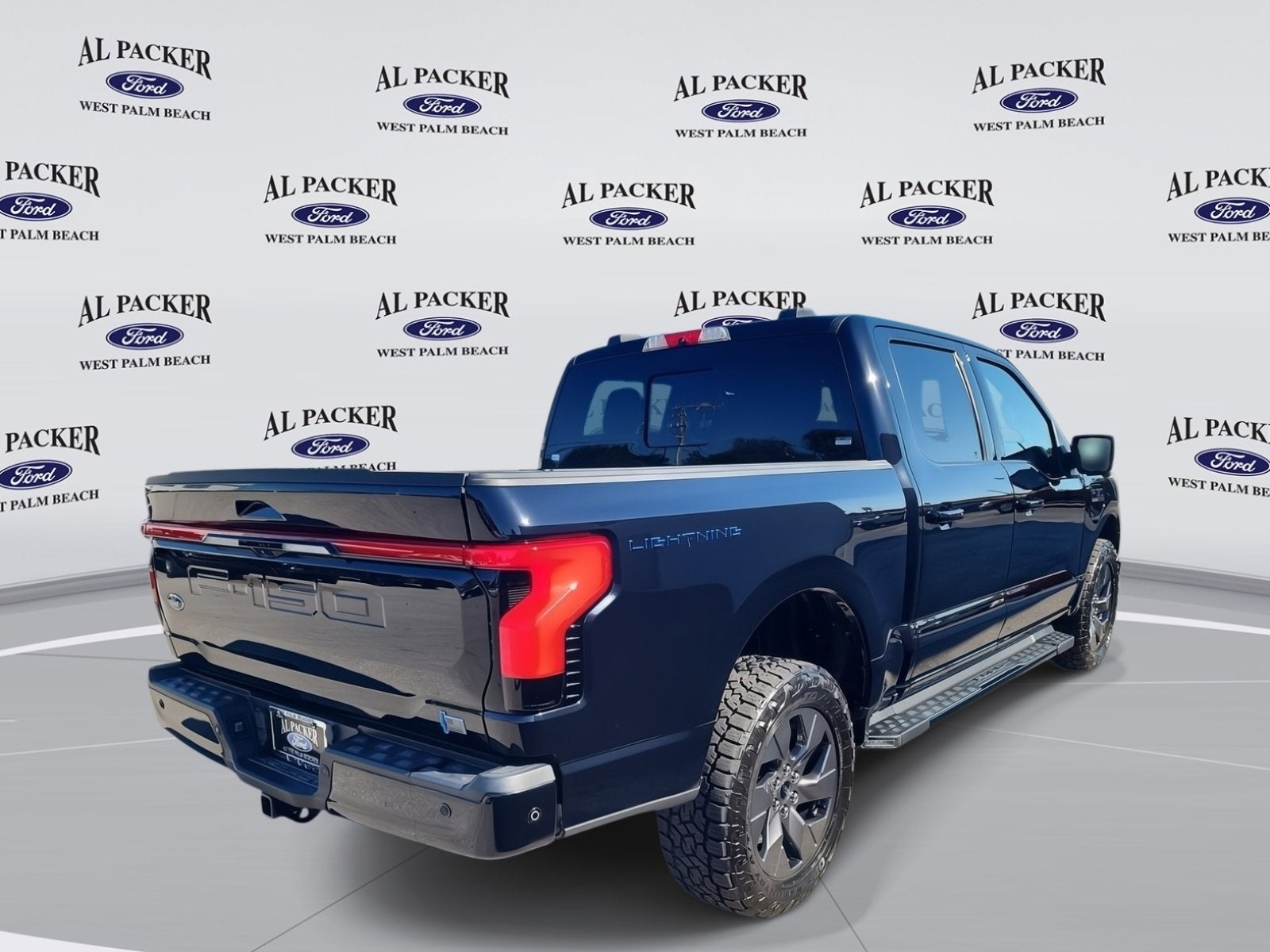 2022 Ford F-150 Lightning LARIAT
