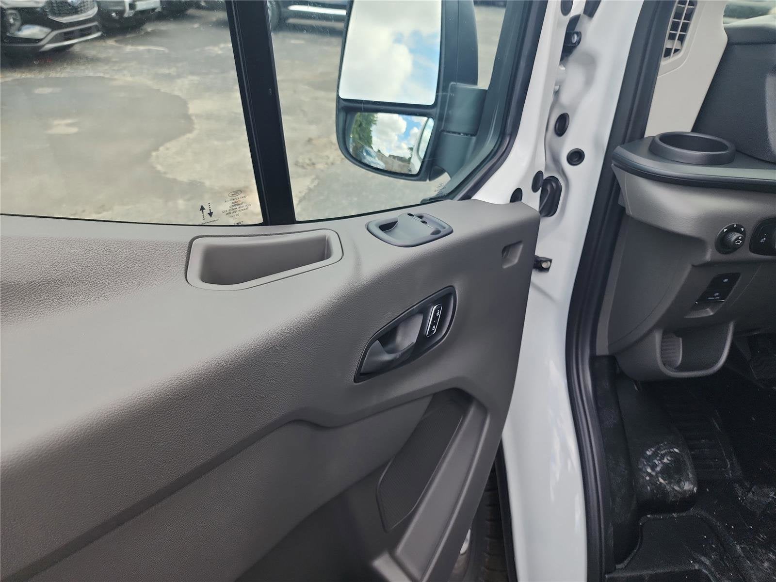 2026 Ford Transit Cargo Van Base