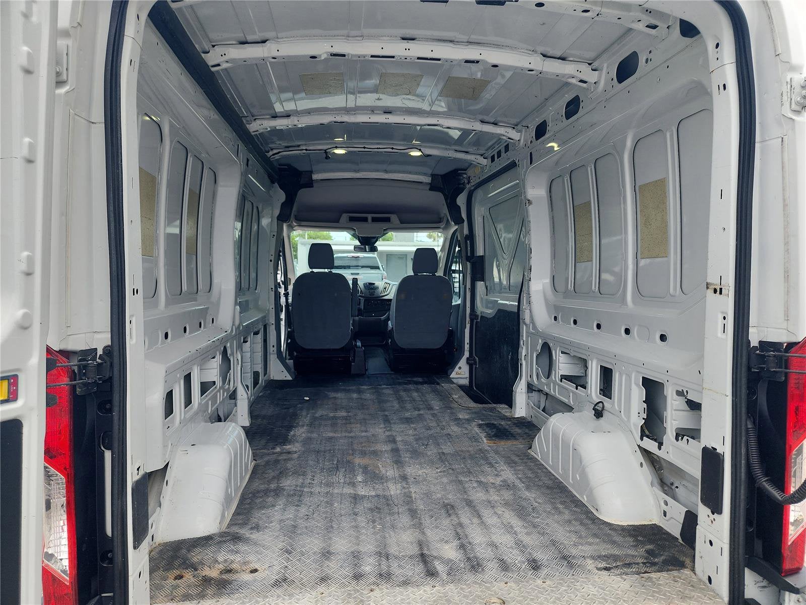 2017 Ford Transit Van 148 WB Medium Roof Cargo