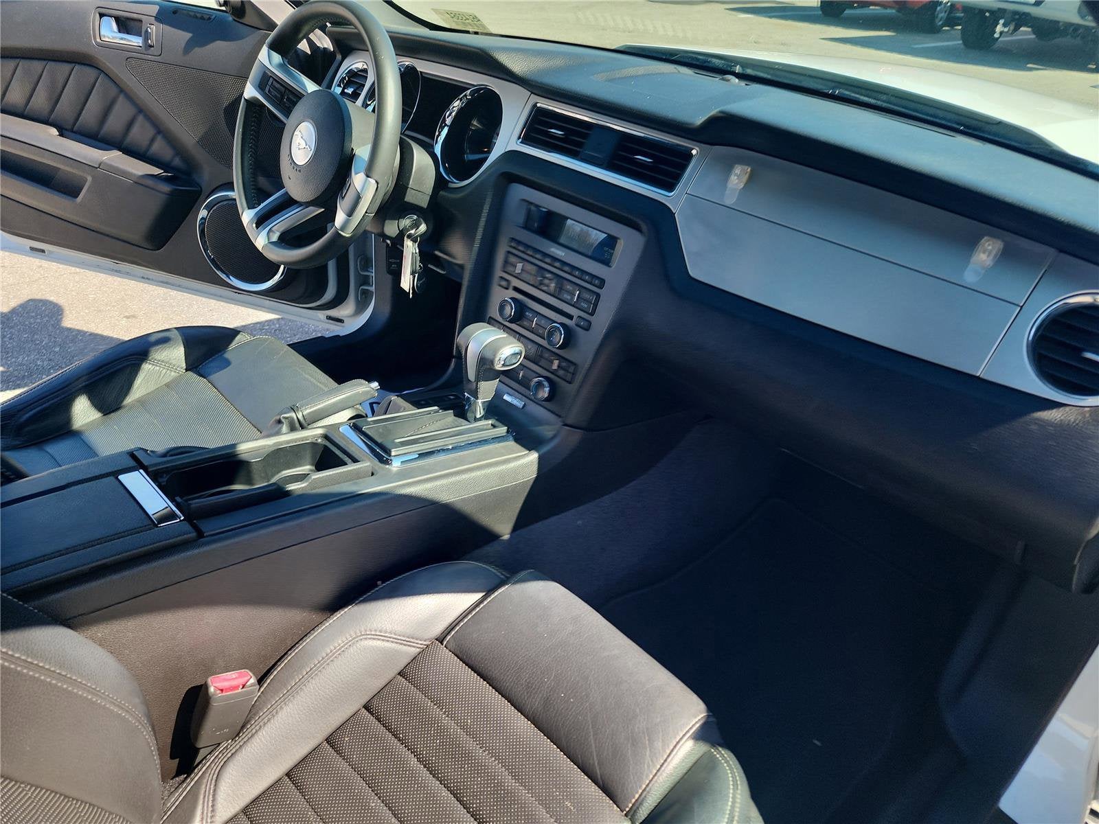 2010 Ford Mustang V6