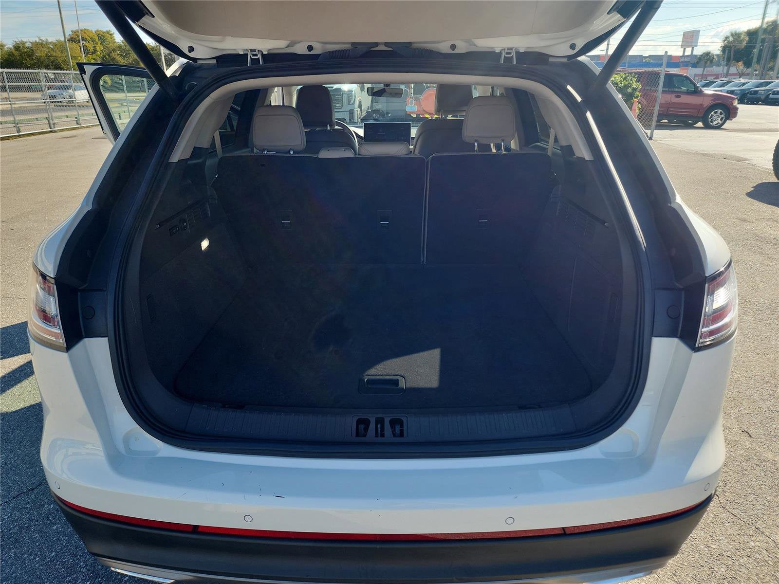 2023 Lincoln Nautilus Standard