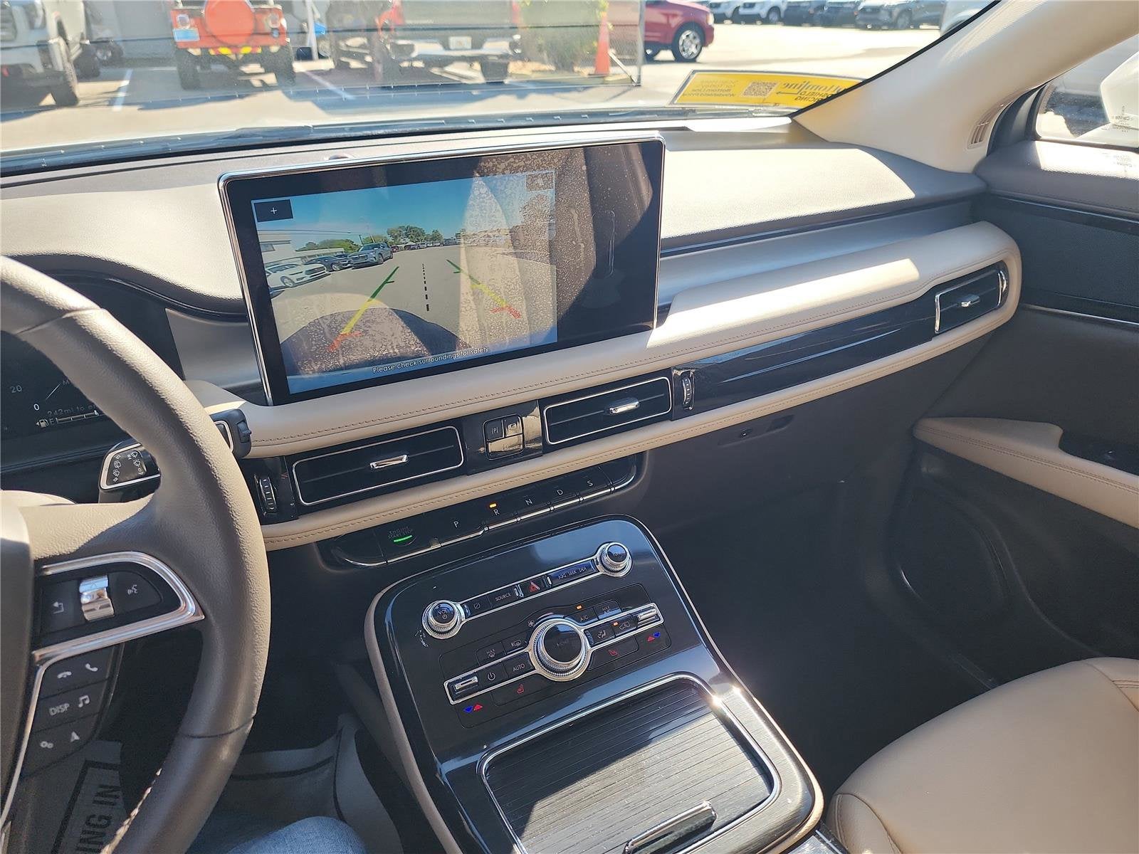 2023 Lincoln Nautilus Standard