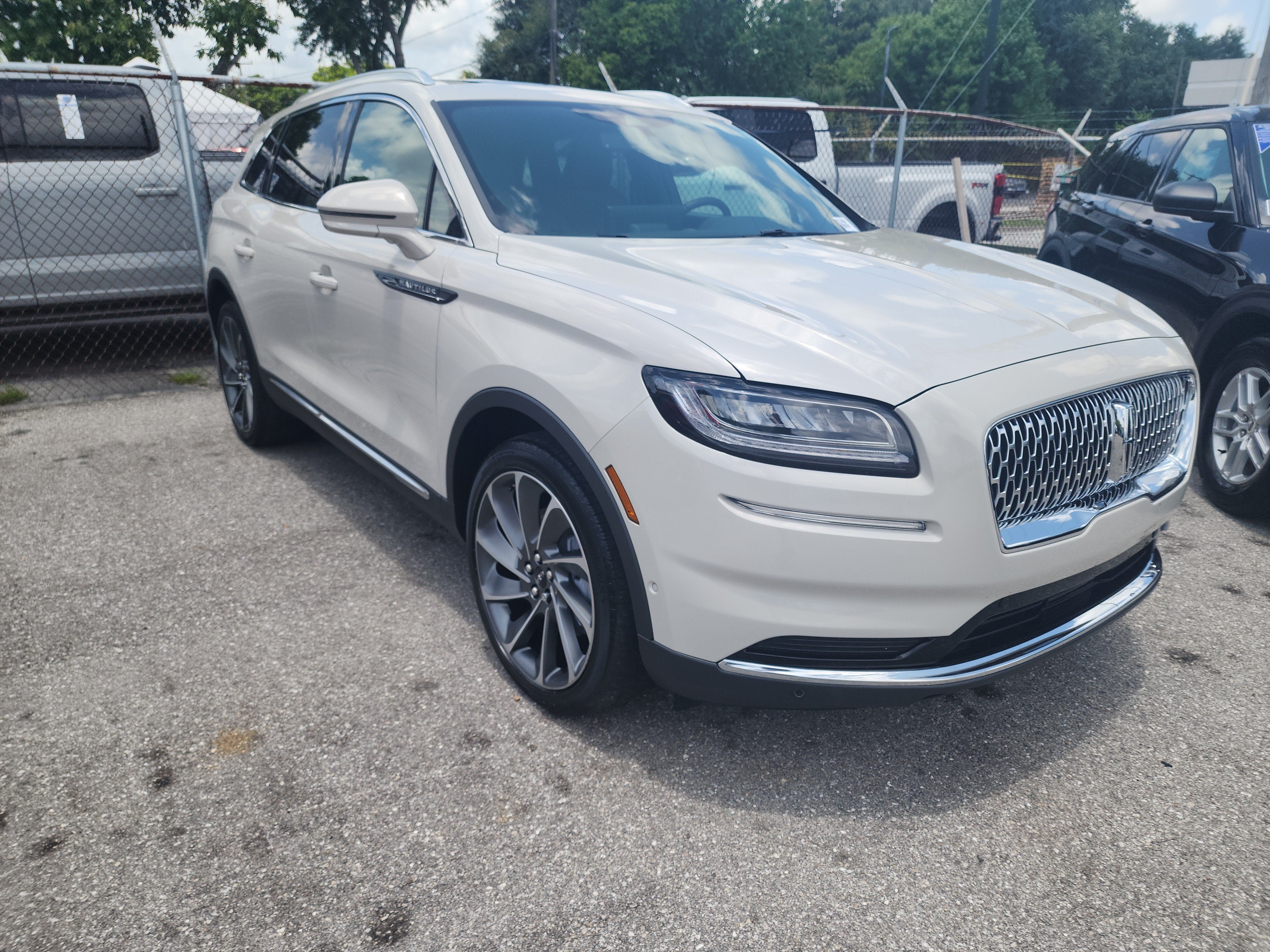 2023 Lincoln Nautilus Reserve