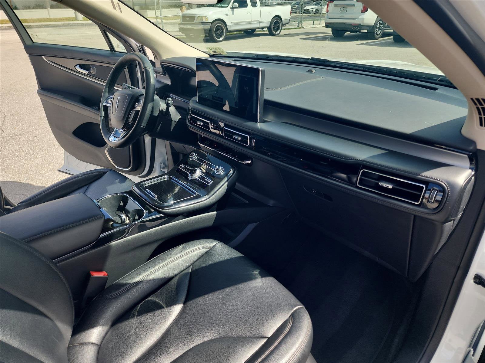 2023 Lincoln Nautilus Standard