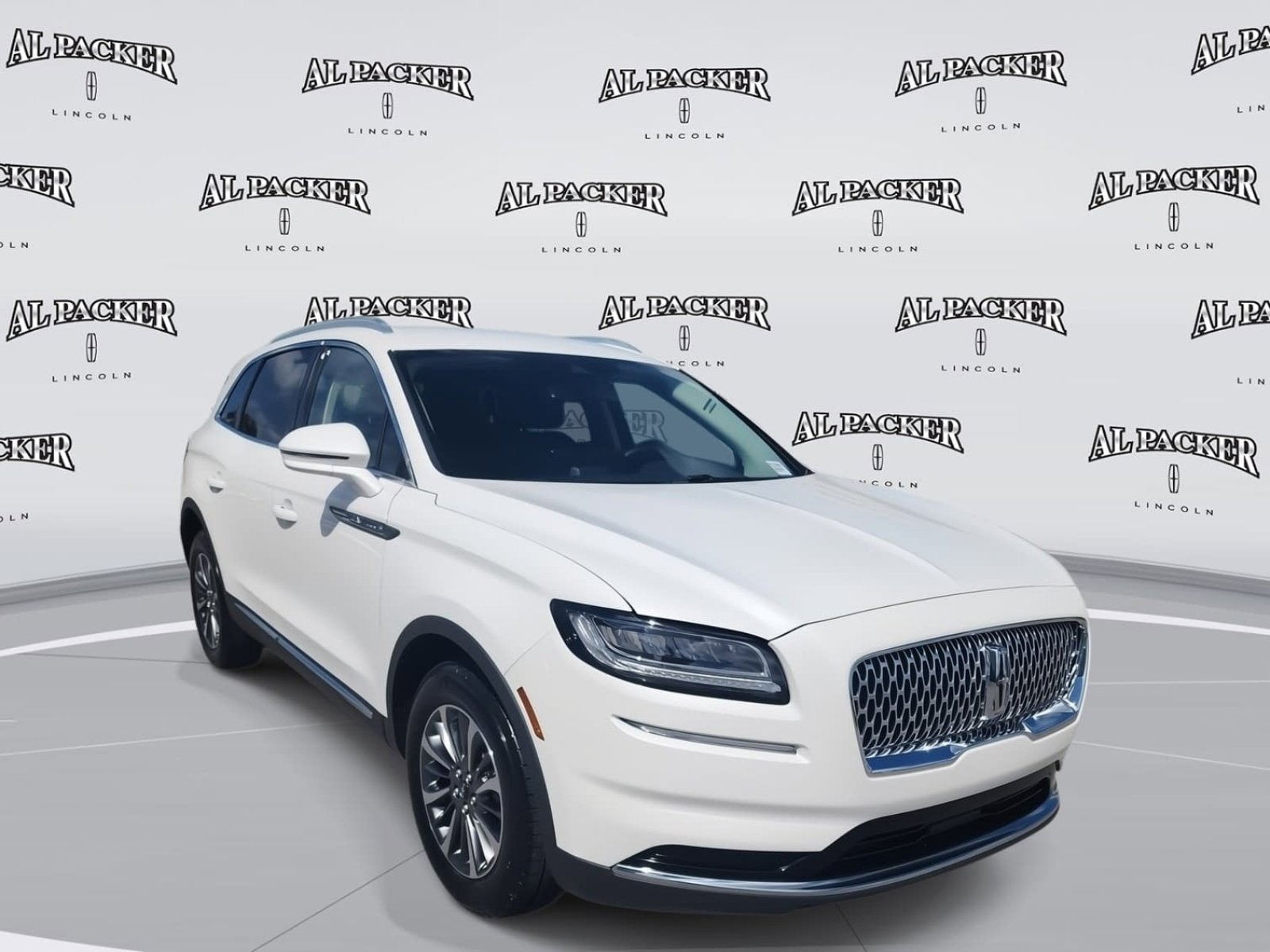 2023 Lincoln Nautilus Standard