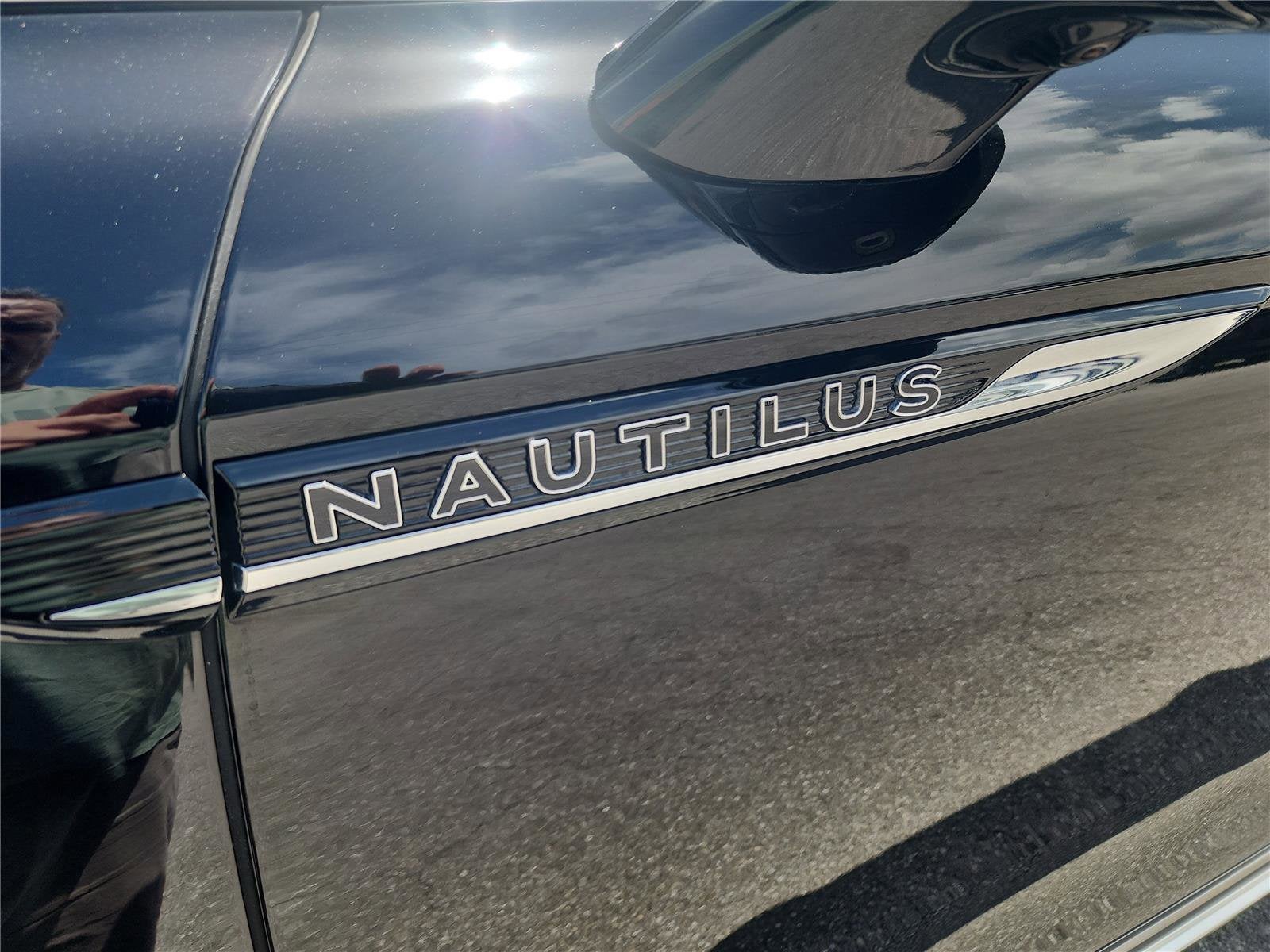 2023 Lincoln Nautilus Black Label