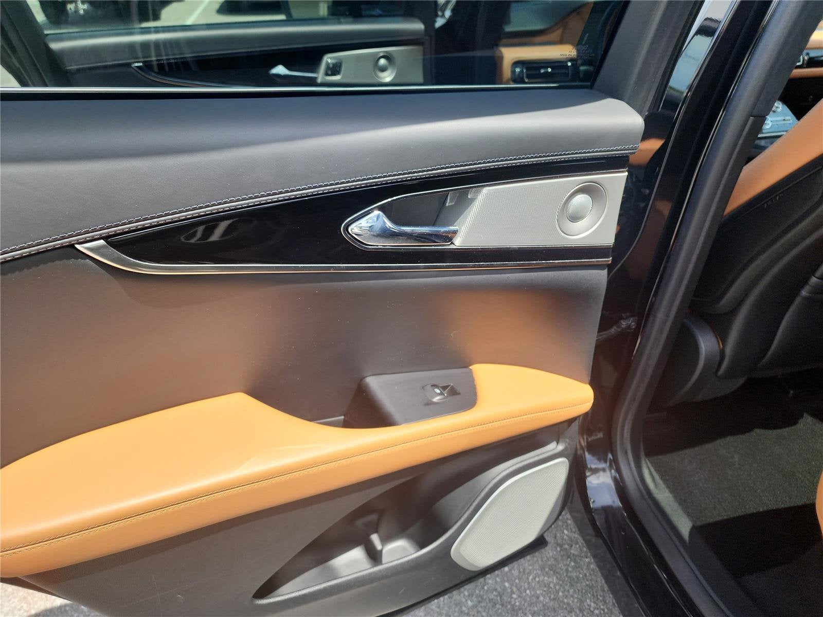 2023 Lincoln Nautilus Black Label