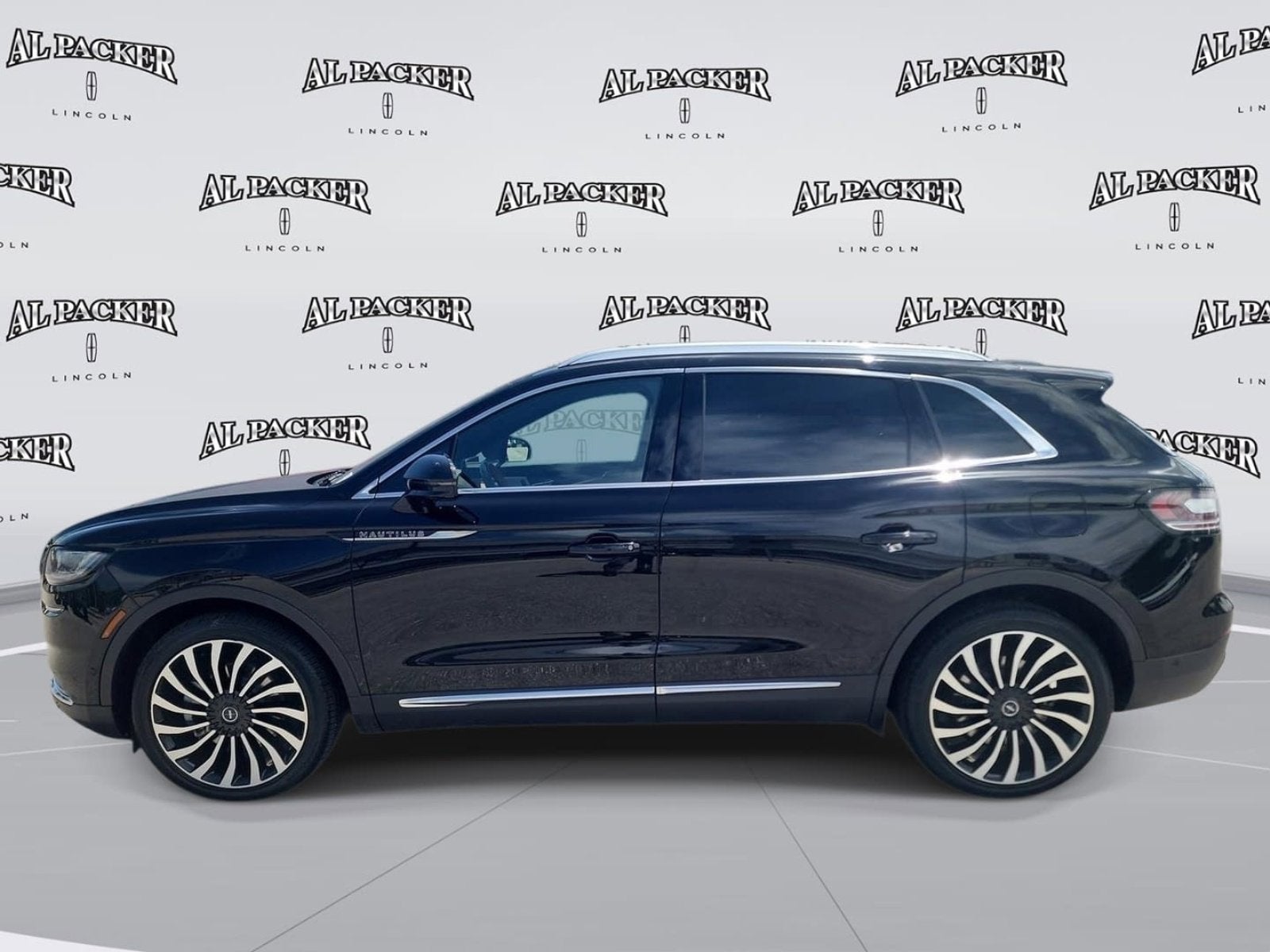2023 Lincoln Nautilus Black Label