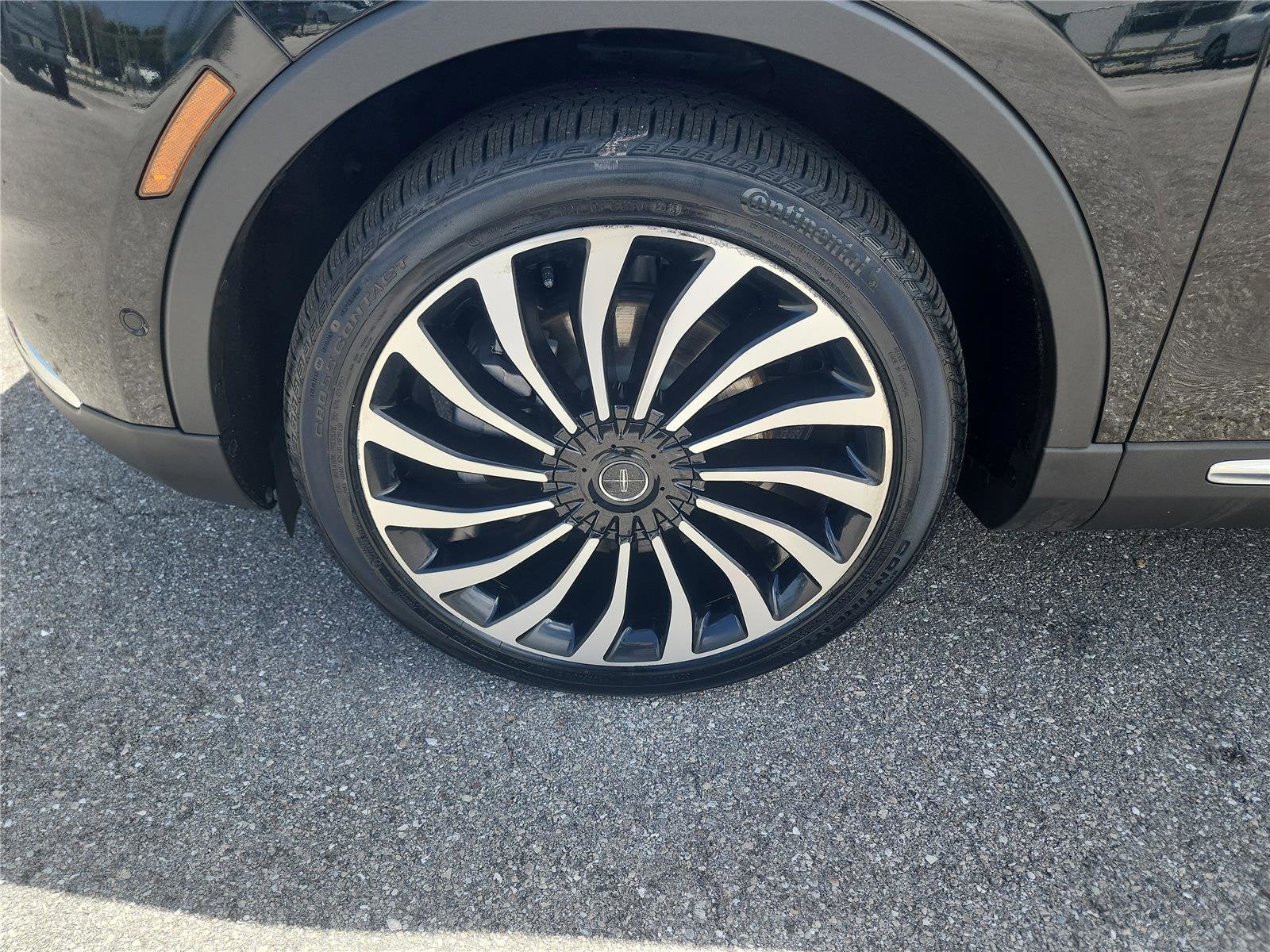 2023 Lincoln Nautilus Black Label