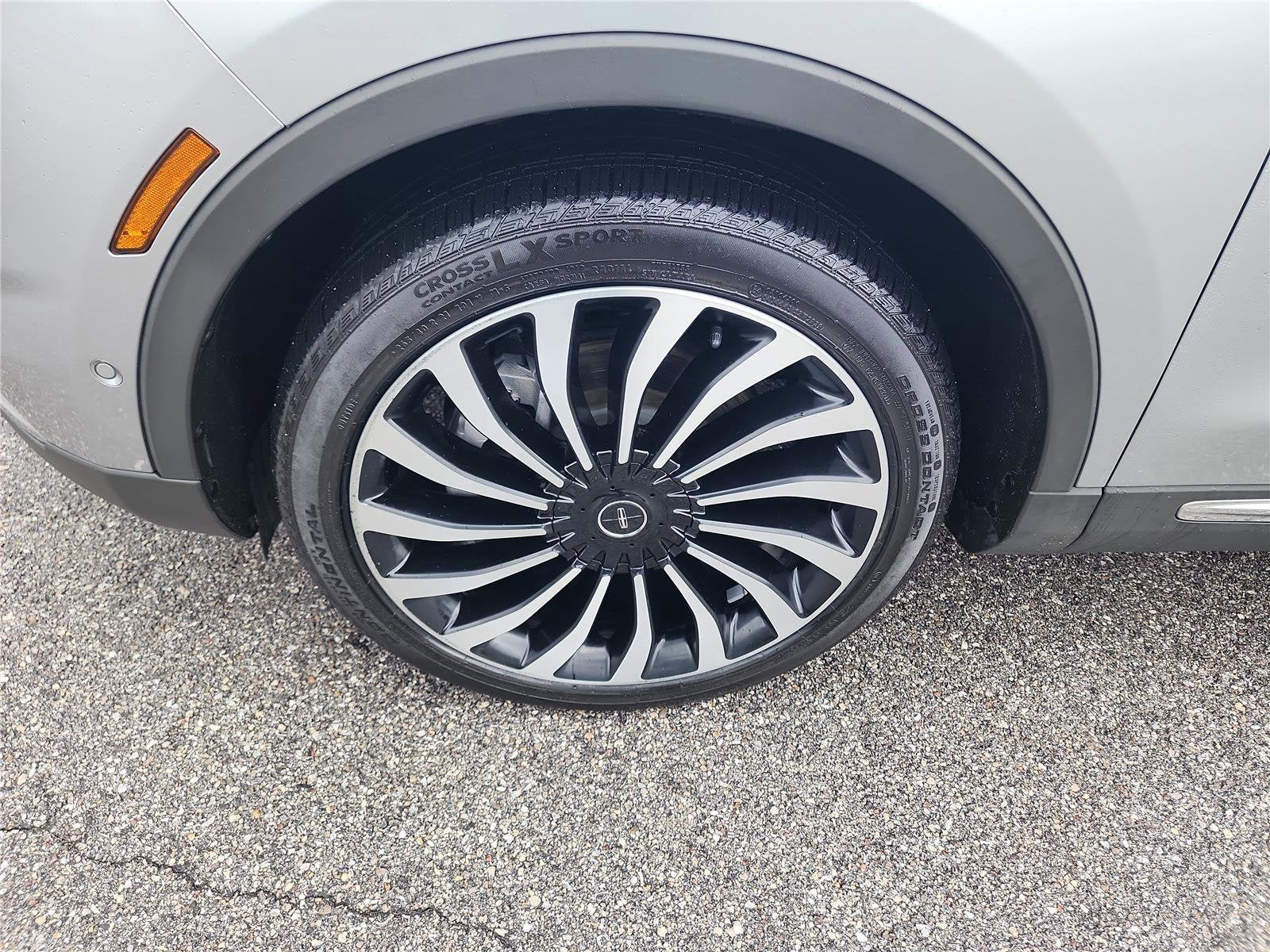 2023 Lincoln Nautilus Black Label