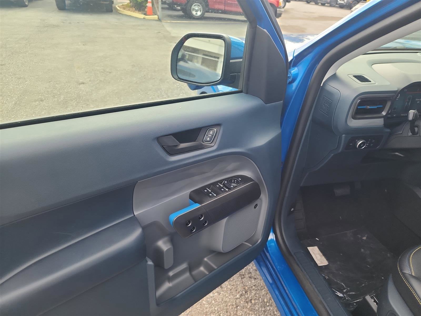 2025 Ford Maverick Lobo High