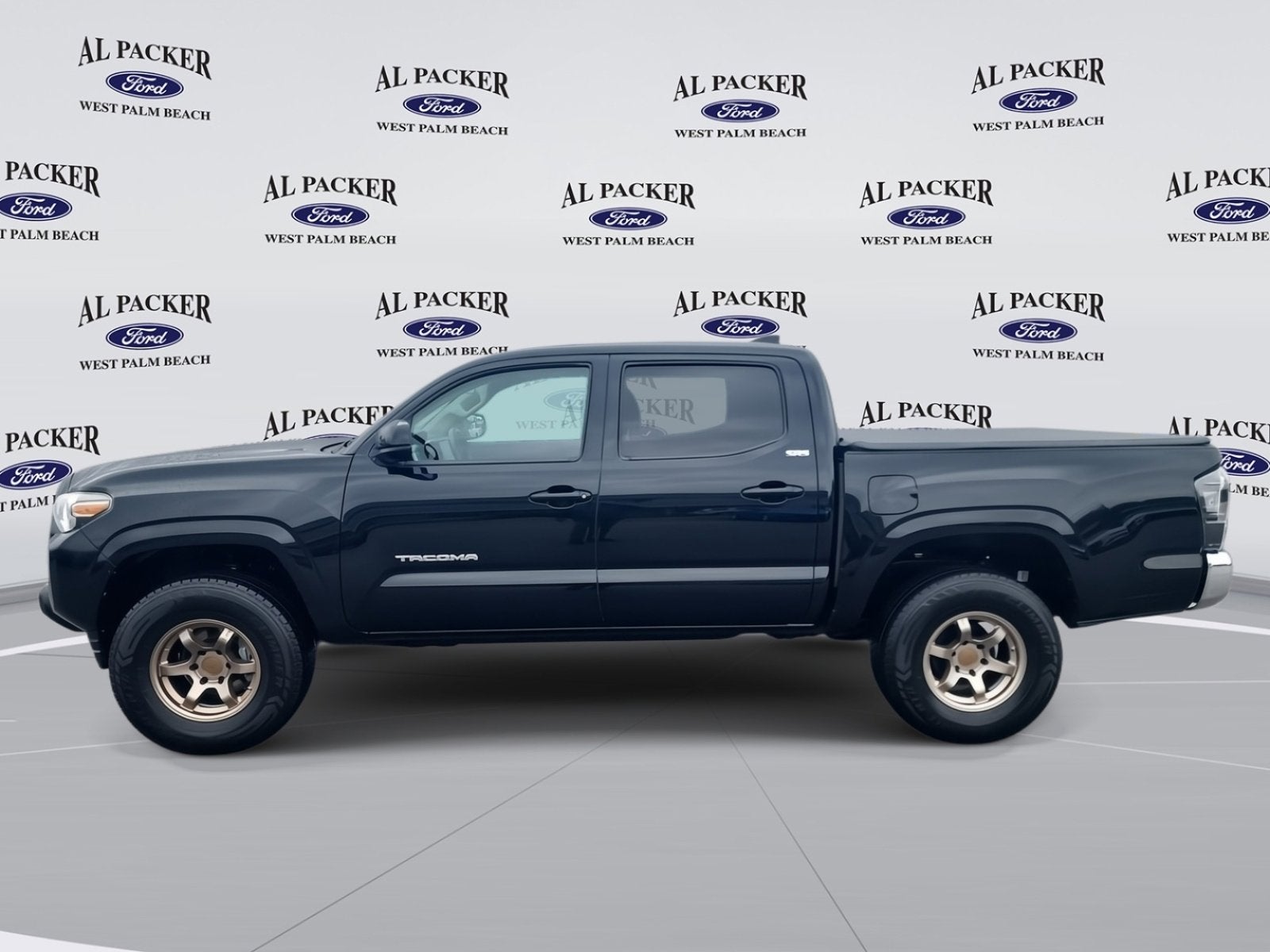 2022 Toyota Tacoma 2WD SR5