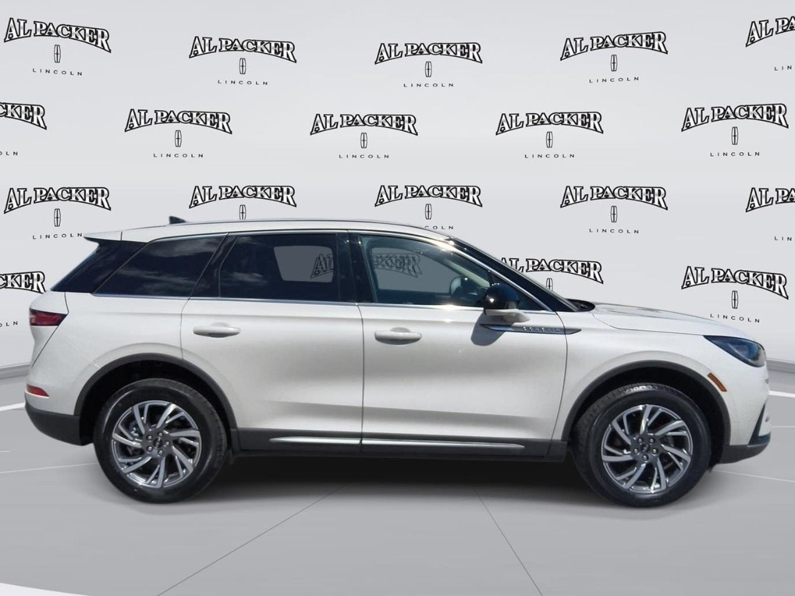 2024 Lincoln Corsair Premiere