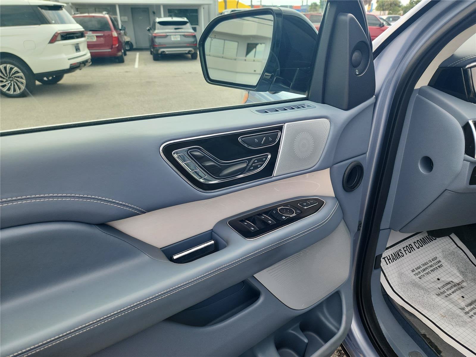 2024 Lincoln Navigator Black Label
