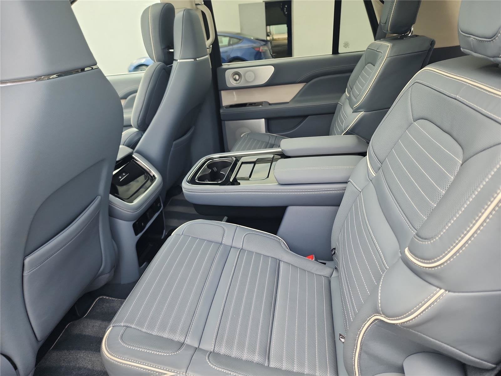 2024 Lincoln Navigator Black Label