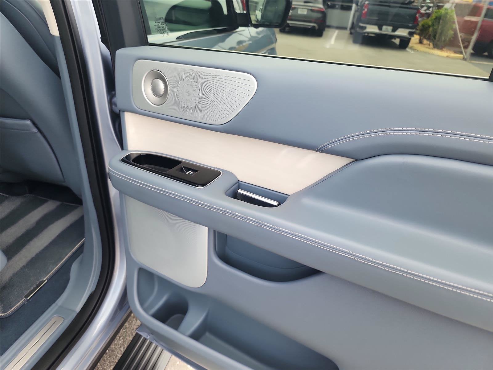 2024 Lincoln Navigator Black Label