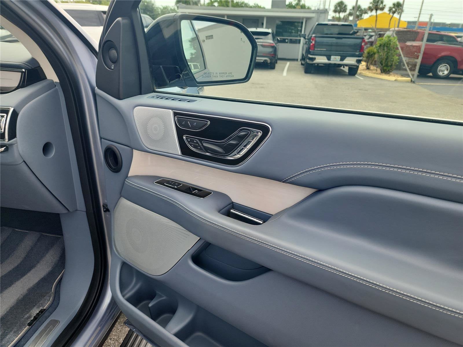 2024 Lincoln Navigator Black Label