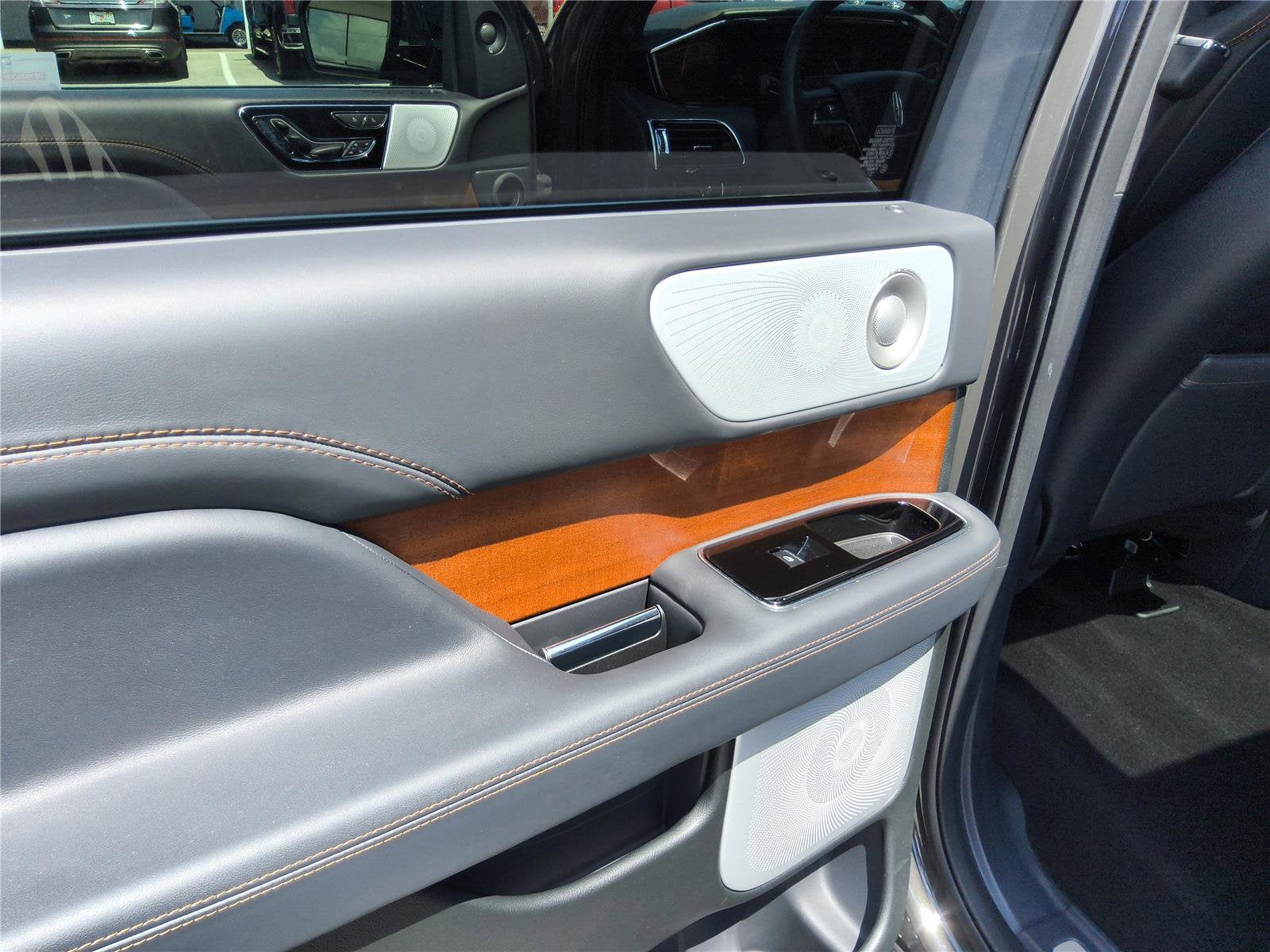 2024 Lincoln Navigator Black Label