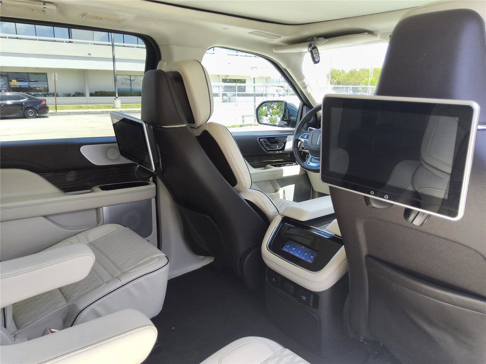 2023 Lincoln Navigator Black Label