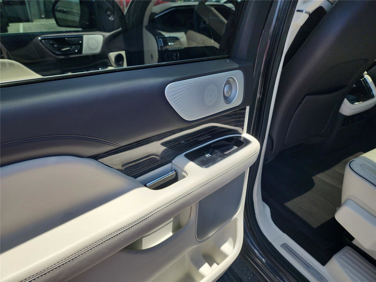 2022 Lincoln Navigator Black Label