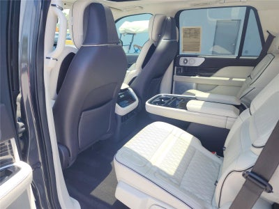 2022 Lincoln Navigator Black Label