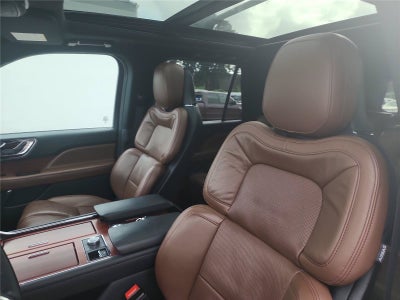 2022 Lincoln Navigator L Reserve