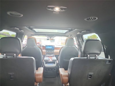 2022 Lincoln Navigator L Reserve