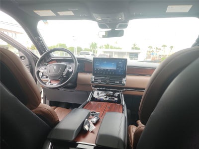 2022 Lincoln Navigator L Reserve