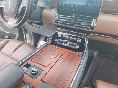 2022 Lincoln Navigator L Reserve