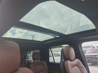 2022 Lincoln Navigator L Reserve