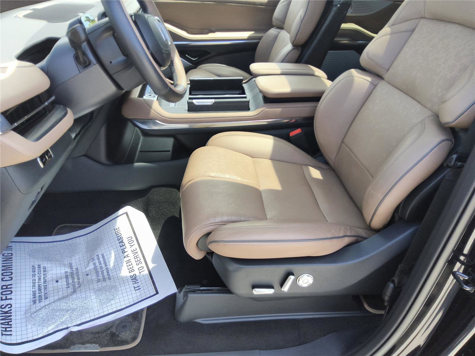 2025 Lincoln Navigator L Black Label