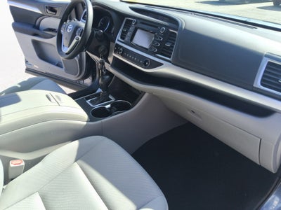 2018 Toyota Highlander LE