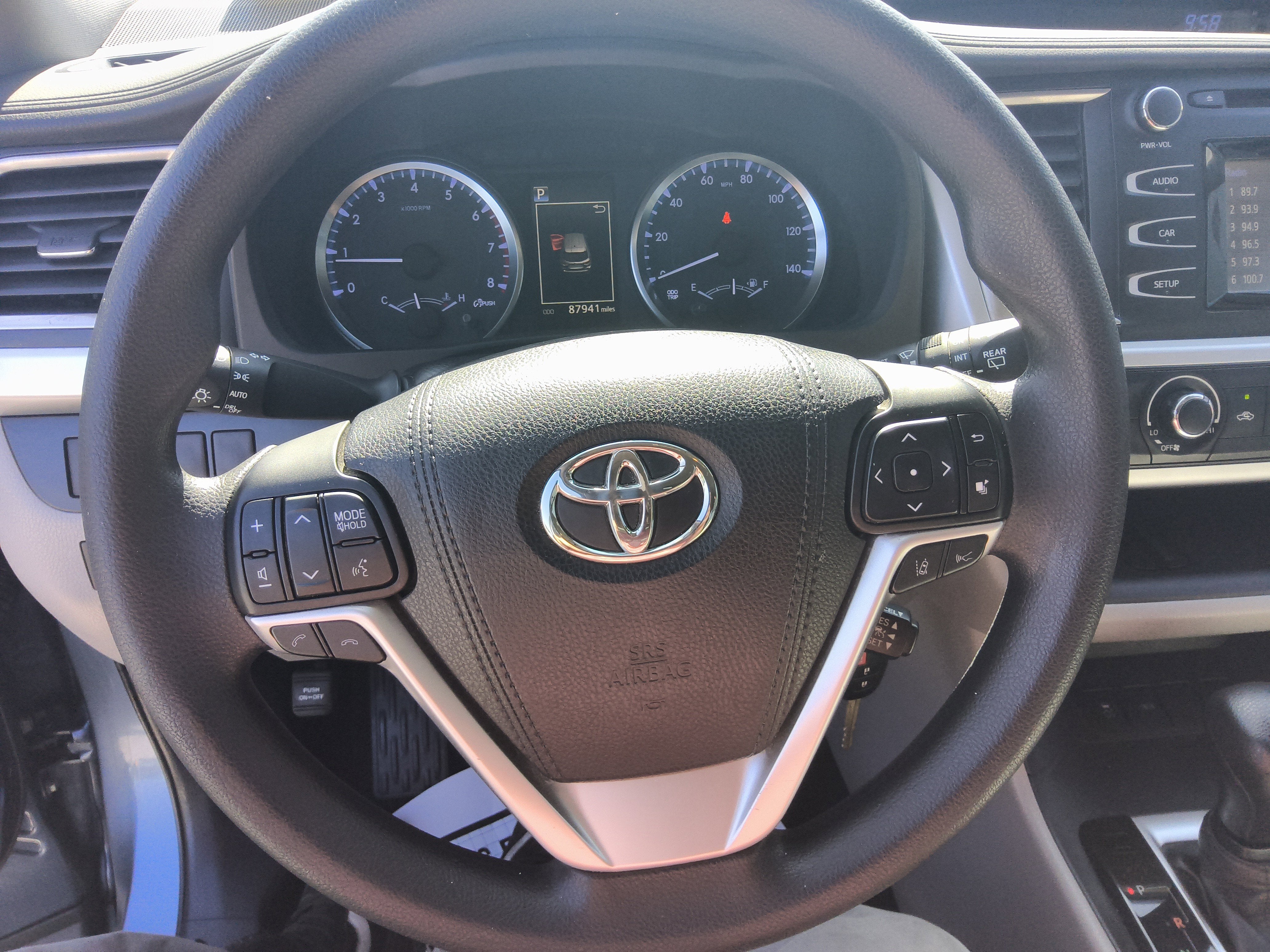 2018 Toyota Highlander LE