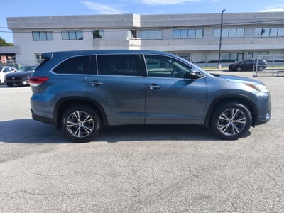 2018 Toyota Highlander LE
