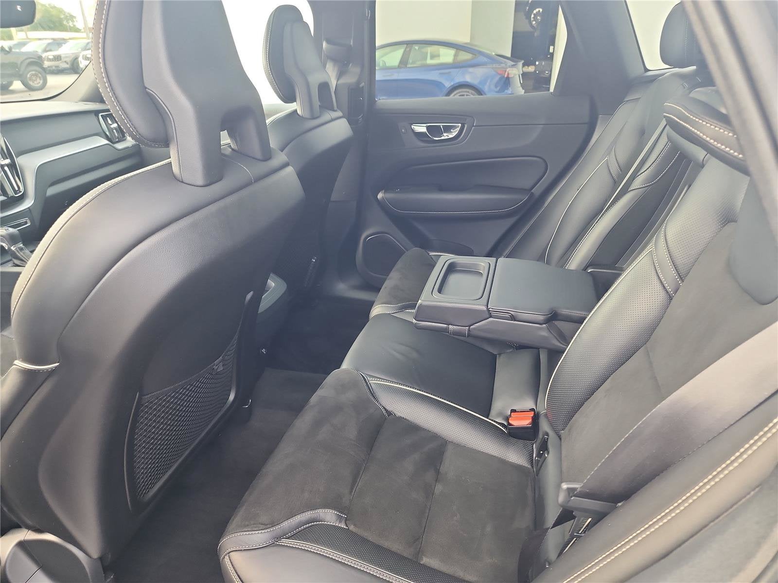 2018 Volvo XC60 R-Design