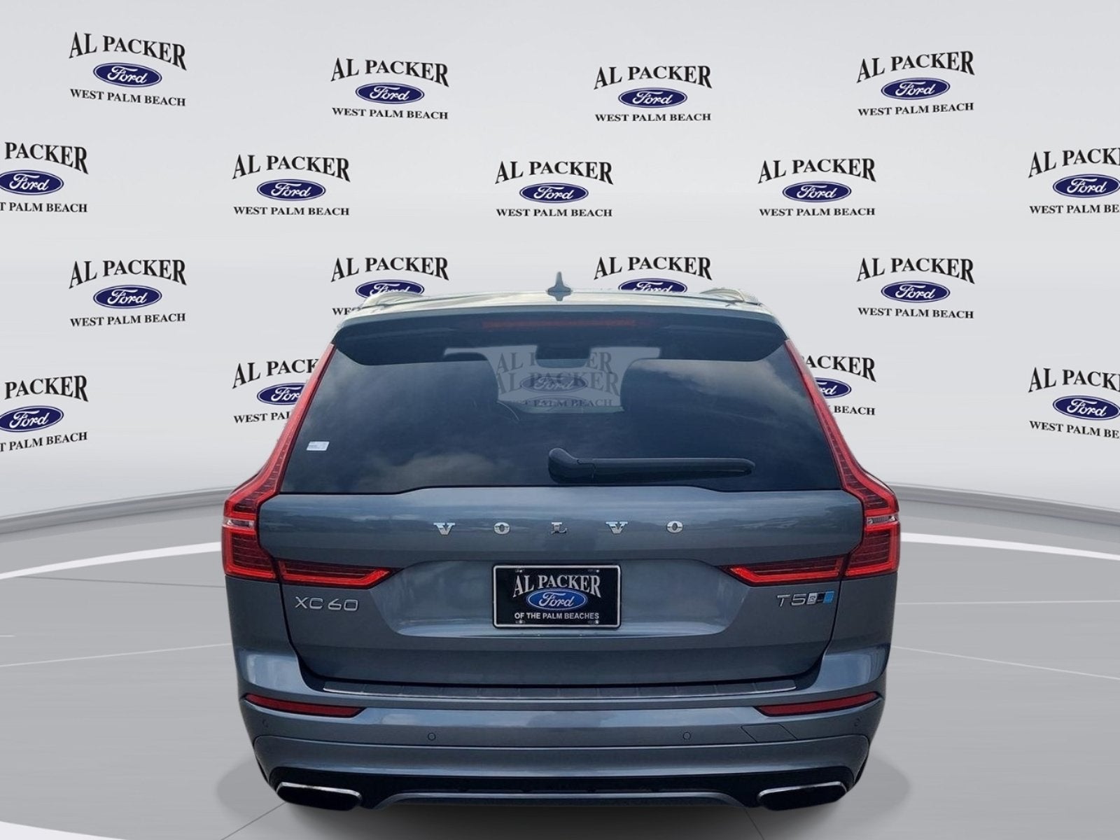 2018 Volvo XC60 R-Design