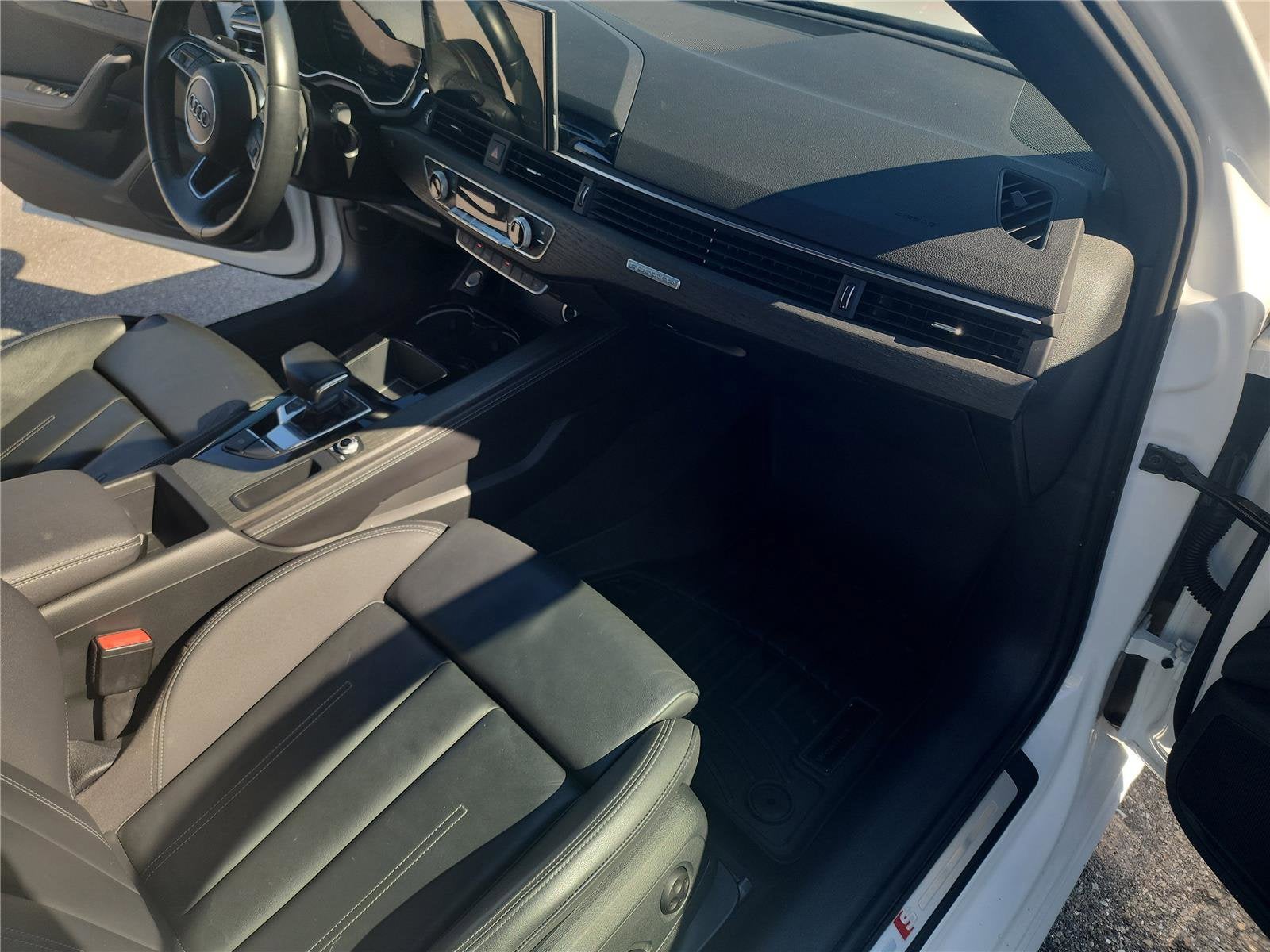 2022 Audi A4 Sedan S line Premium Plus