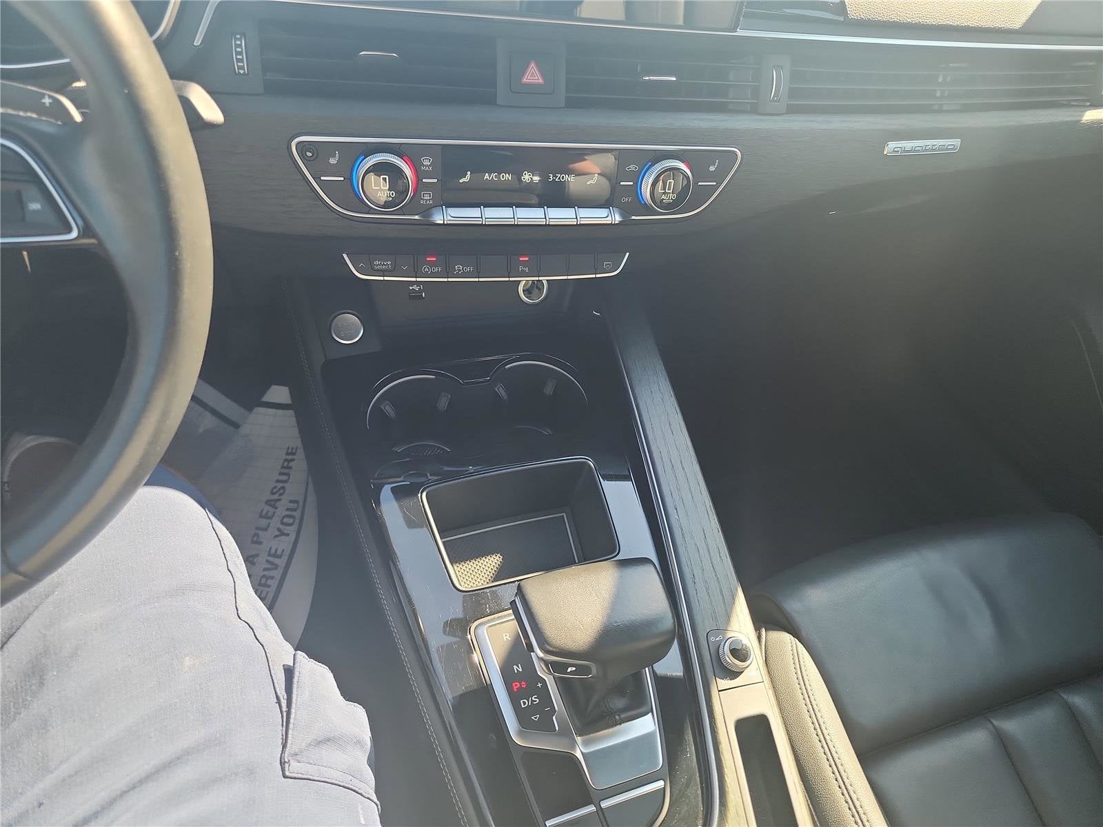 2022 Audi A4 Sedan S line Premium Plus