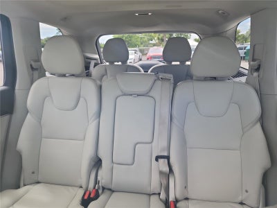 2019 Volvo XC90 Momentum