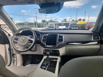 2019 Volvo XC90 Momentum