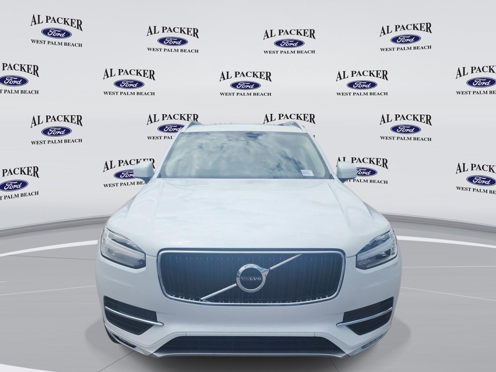 2019 Volvo XC90 Momentum