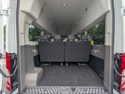 2027 Ford Transit Passenger Wagon XLT