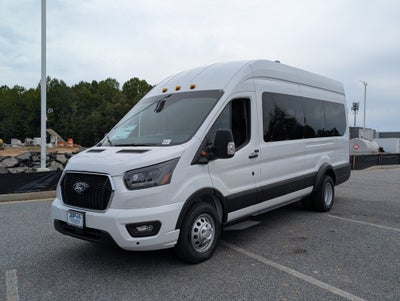 2027 Ford Transit Passenger Wagon XLT