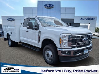 2026 Ford Super Duty F-350 DRW XL
