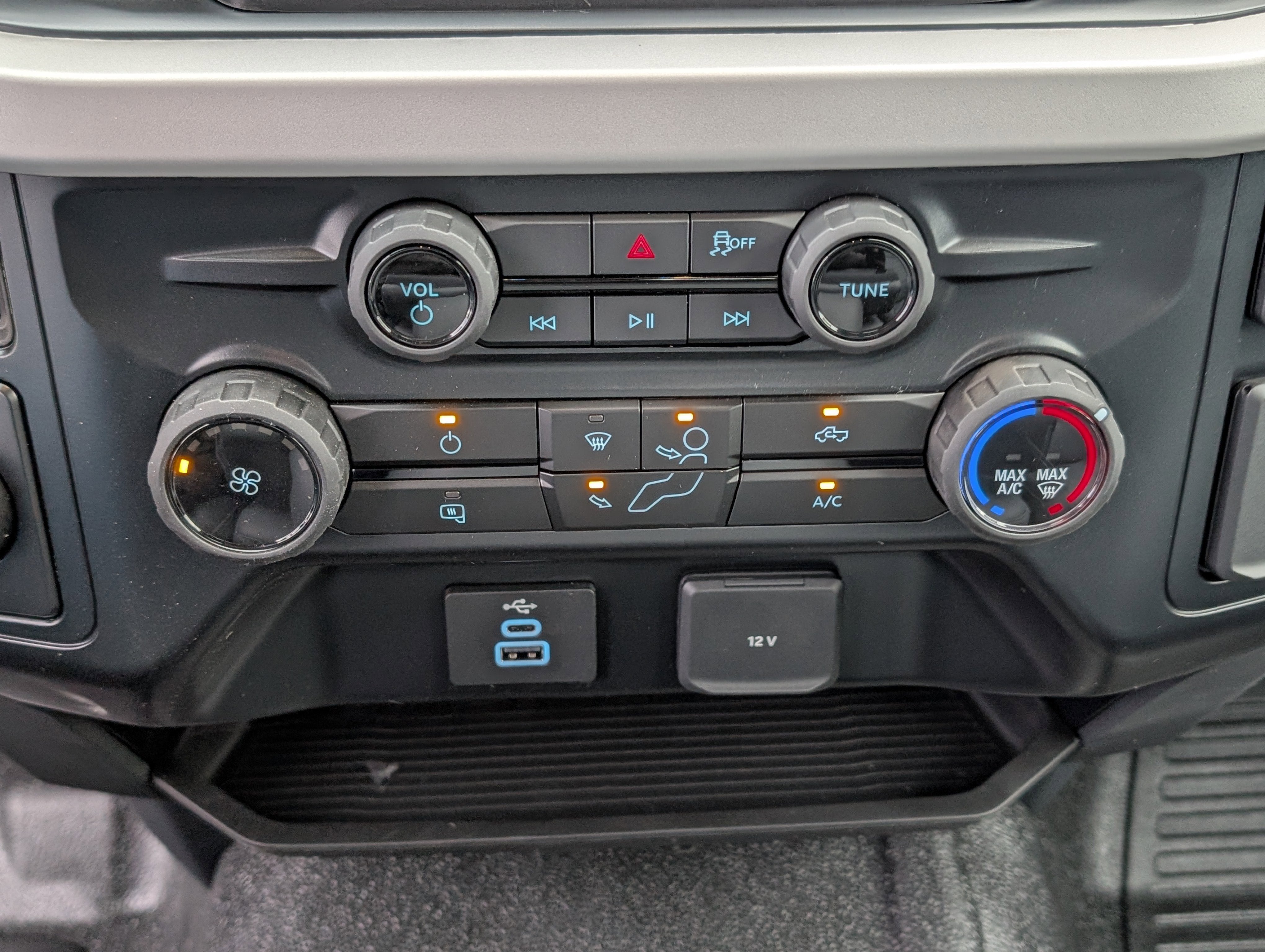 2026 Ford Super Duty F-550 DRW XL