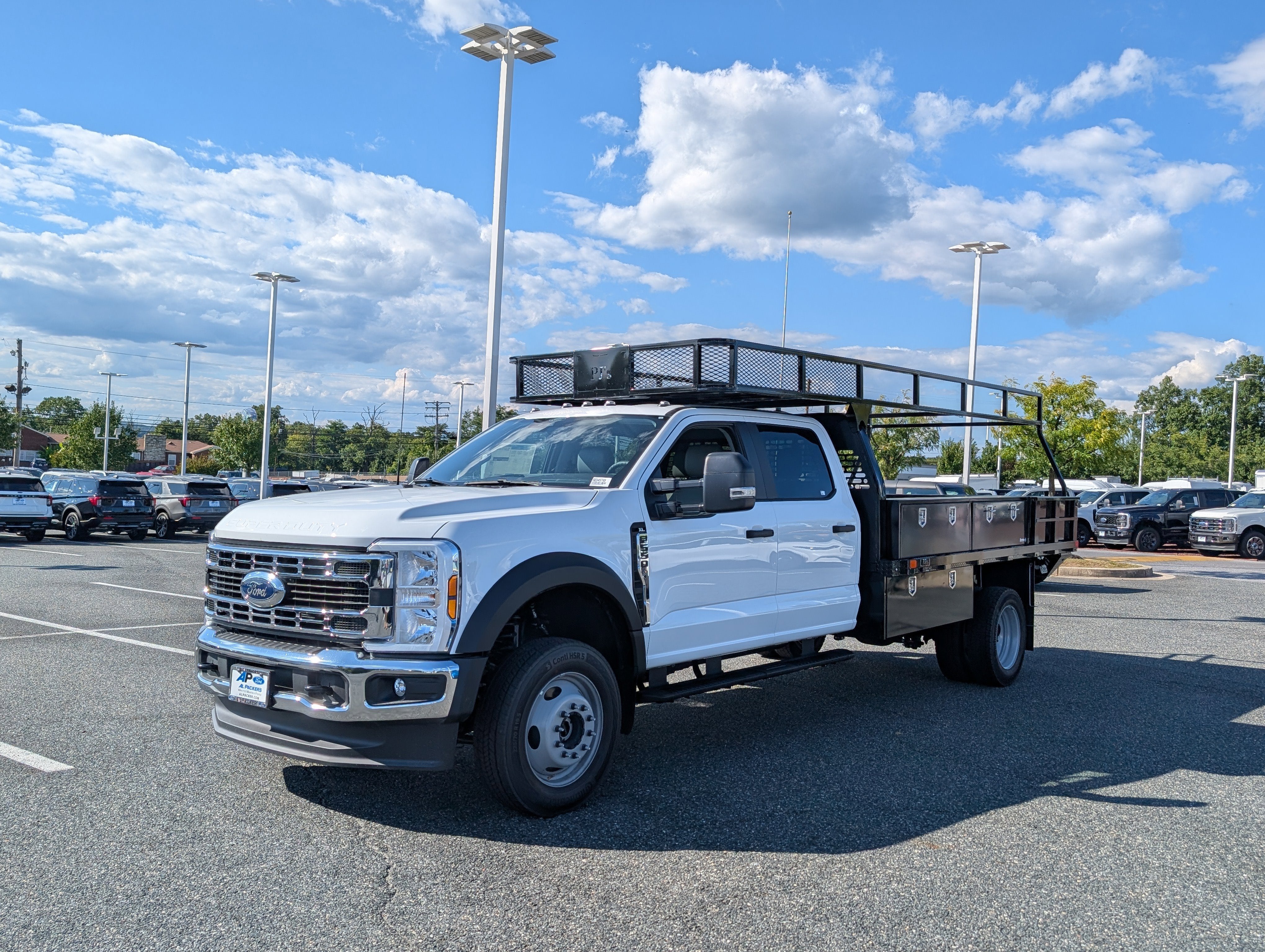2025 Ford Super Duty F-550 DRW XL