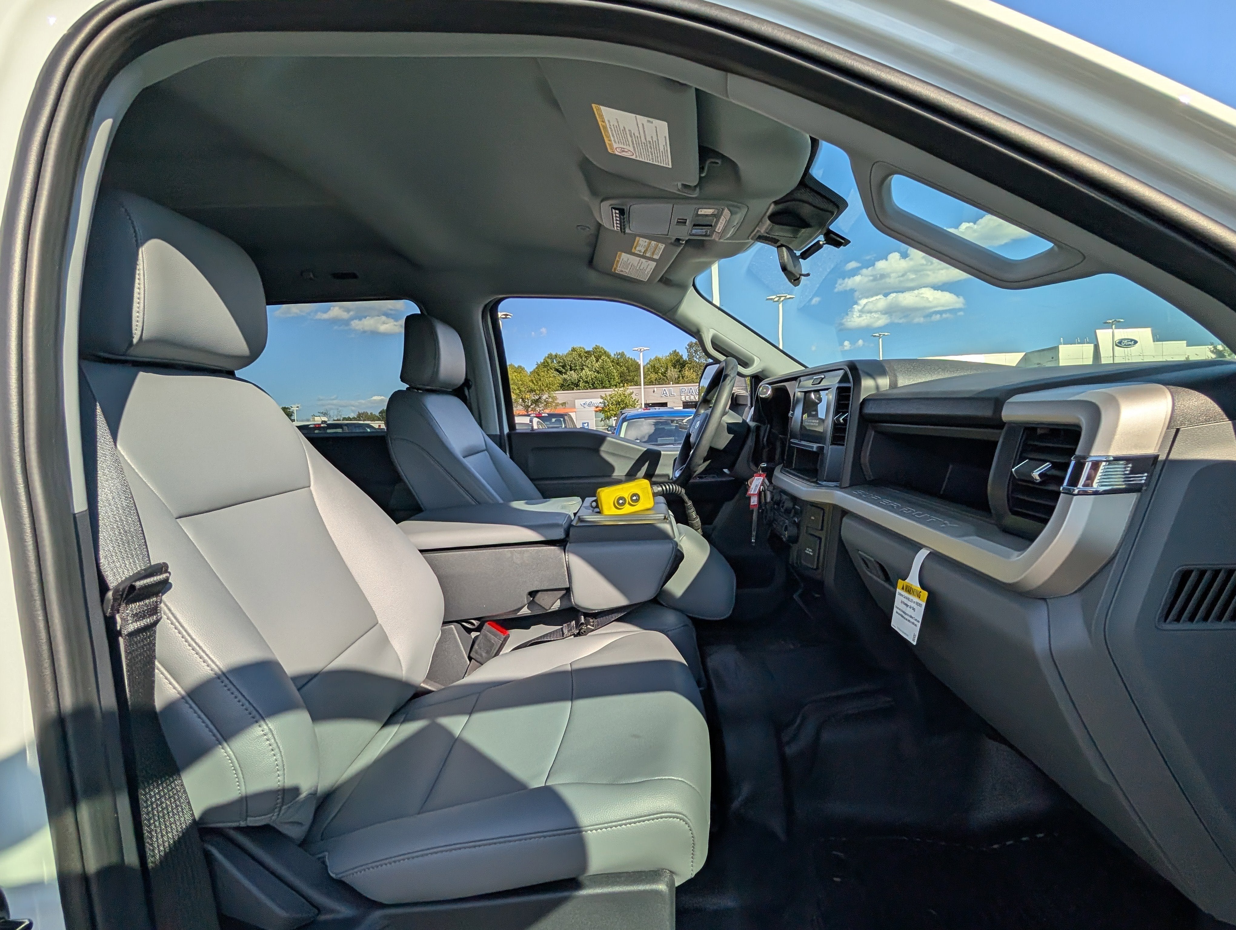 2025 Ford Super Duty F-550 DRW XL