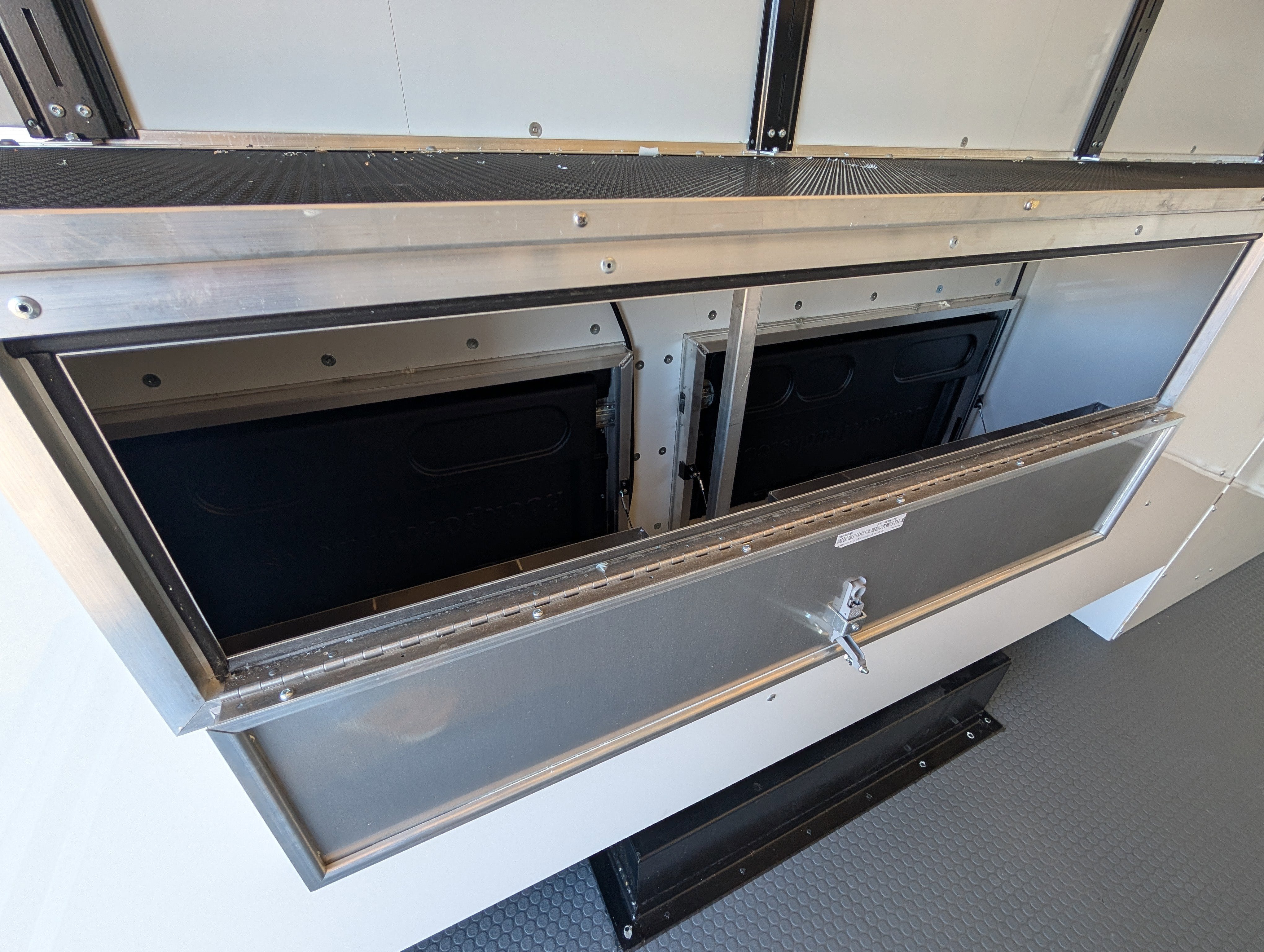 2026 Ford E-Series Cutaway E-450 DRW